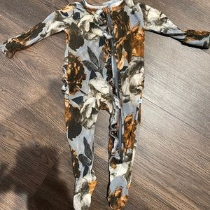 Posh Peanut Paige Peony Footie